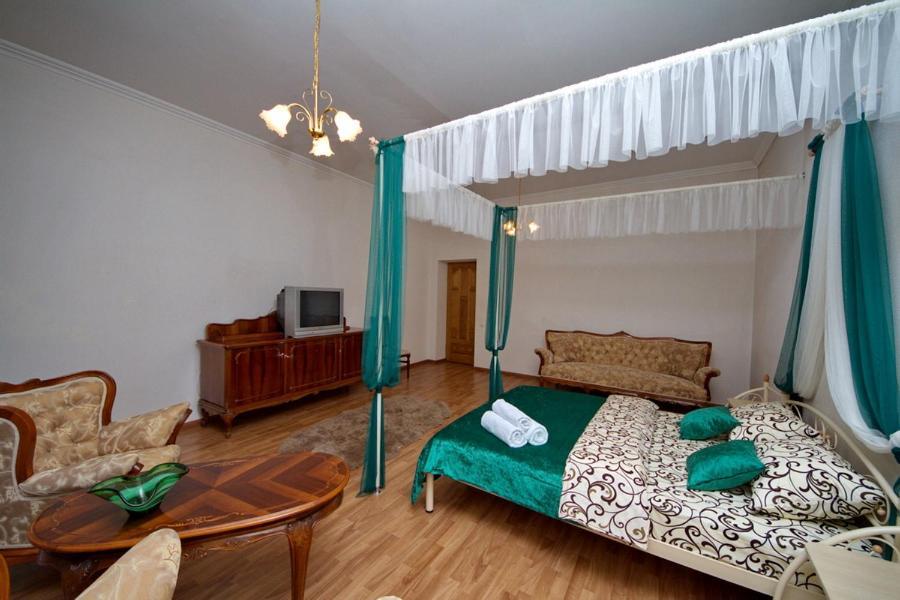 Apartments On Besarabka Kiev Luaran gambar