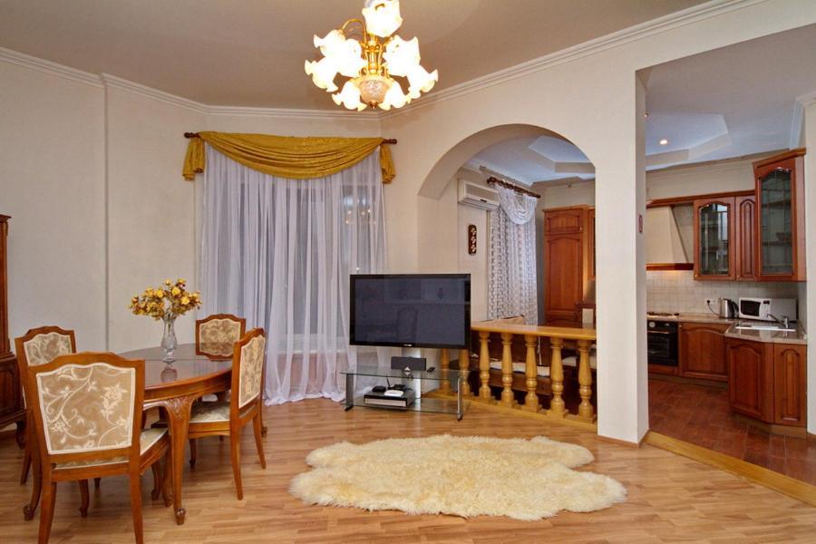 Apartments On Besarabka Kiev Luaran gambar
