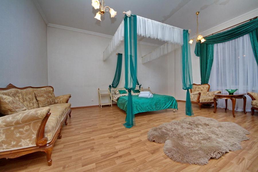 Apartments On Besarabka Kiev Luaran gambar