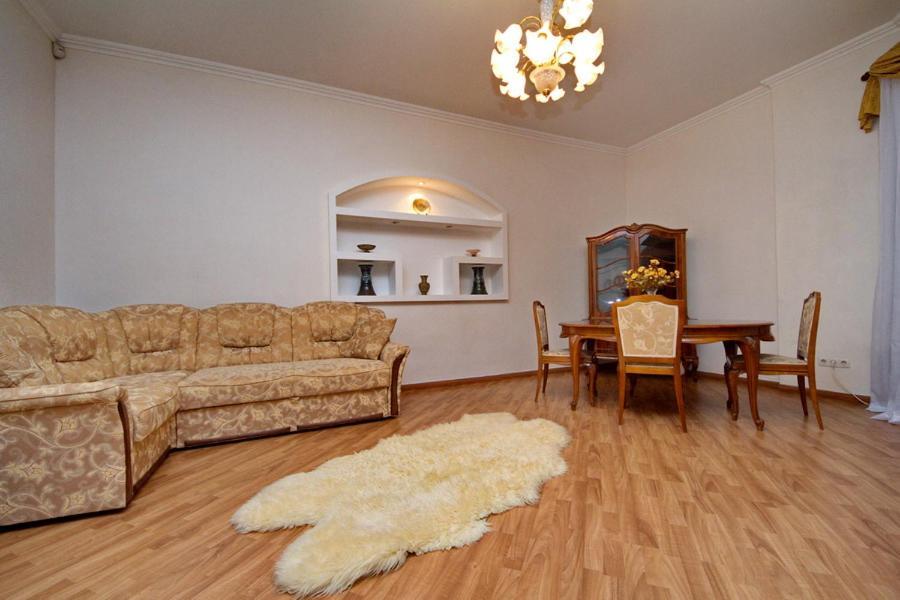 Apartments On Besarabka Kiev Luaran gambar
