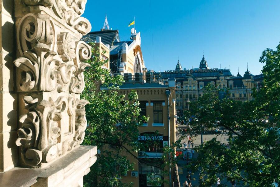 Apartments On Besarabka Kiev Luaran gambar
