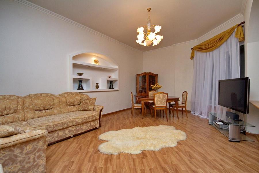 Apartments On Besarabka Kiev Luaran gambar