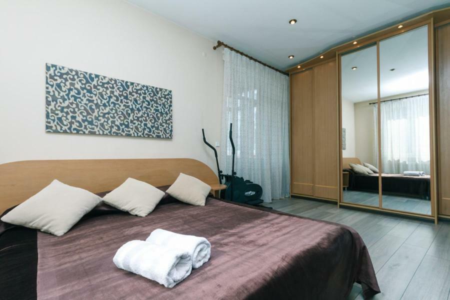 Apartments On Besarabka Kiev Luaran gambar