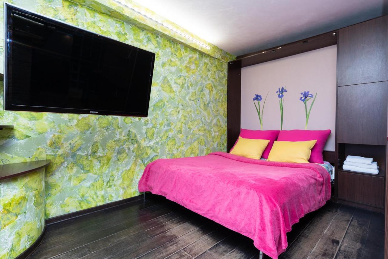 Apartments On Besarabka Kiev Luaran gambar