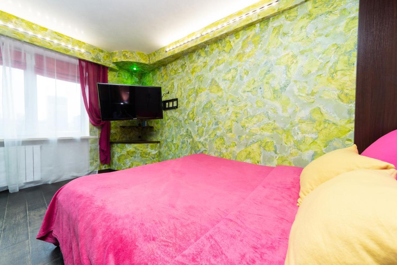 Apartments On Besarabka Kiev Luaran gambar